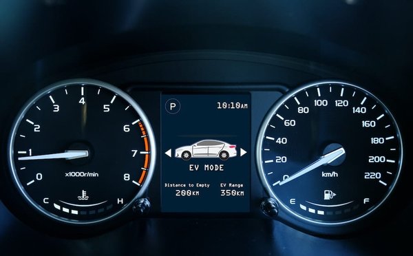 What Are the Emerging Trends in Workspace Design for Hybrid Working Models?